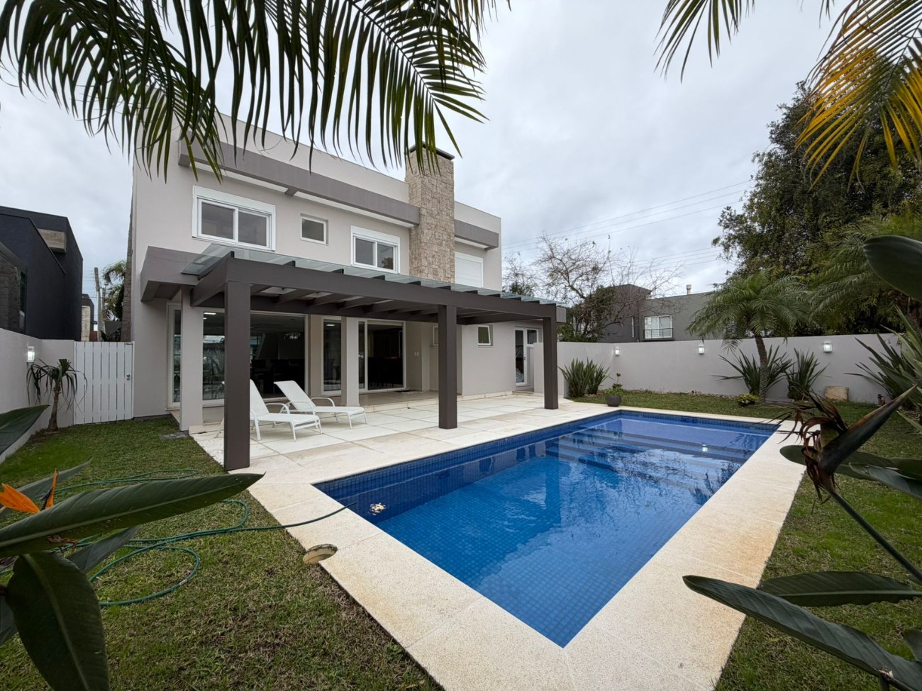 Casa em Condomínio 5 dormitórios para venda, Condomínio Velas da Marina  em Capão da Canoa | Ref.: 1753