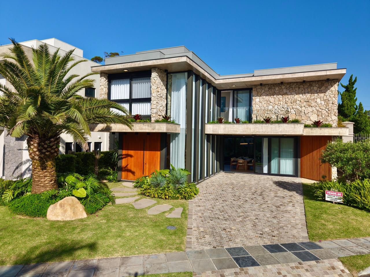 Sobrado 4 dormitórios para venda, Condomínio Porto Coronado  em Xangri-lá | Ref.: 344