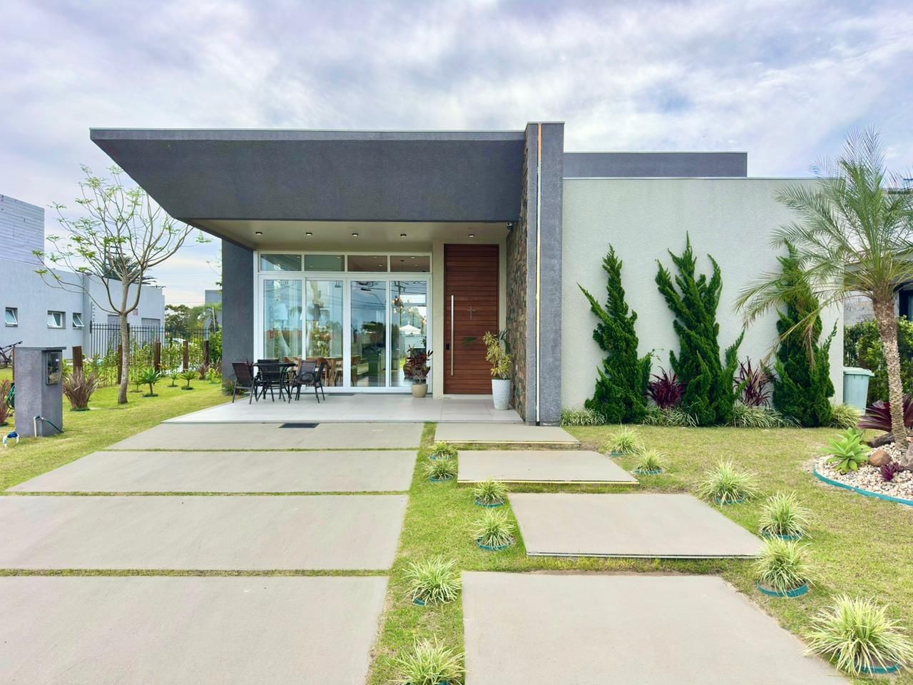 Casa em Condomínio 3 dormitórios para venda, Zona Nova em Capão da Canoa | Ref.: 682